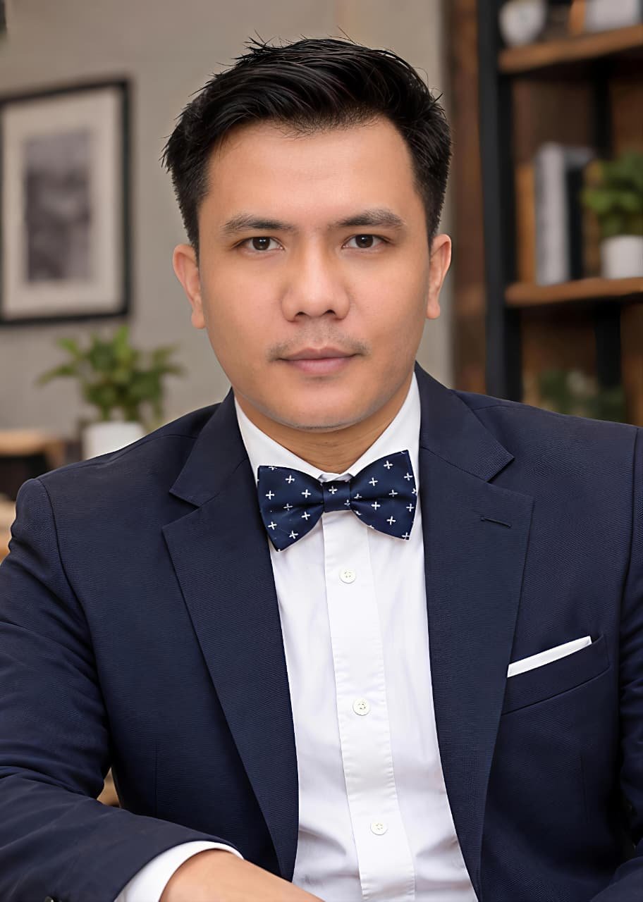 Dr. Laurensius Arliman S, S.H, M.H, M.kn, M.M, M.Pd, M.Si, M.ikom
