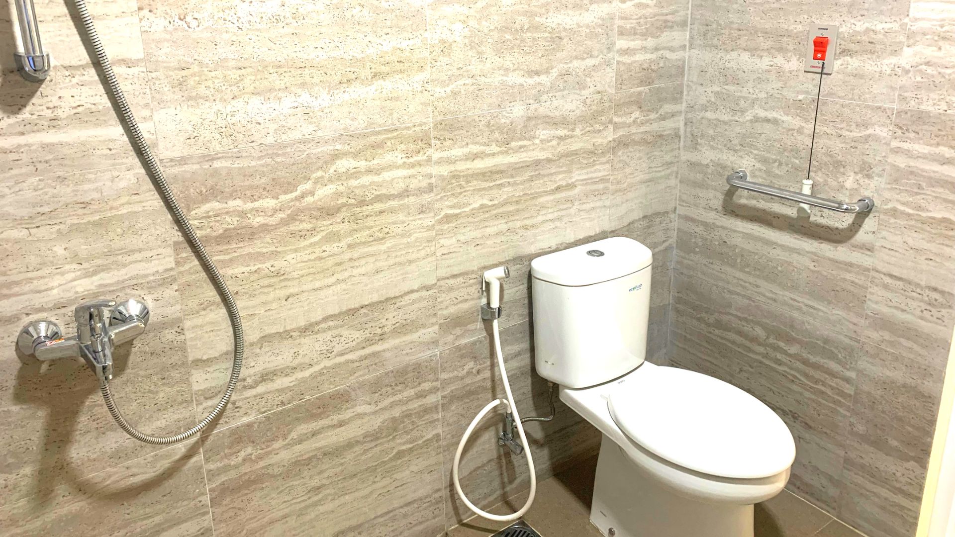 Toilet Kamar Super VIP