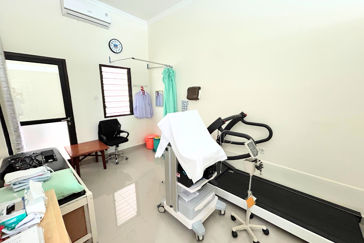 Ruang Pemeriksaan Treadmill